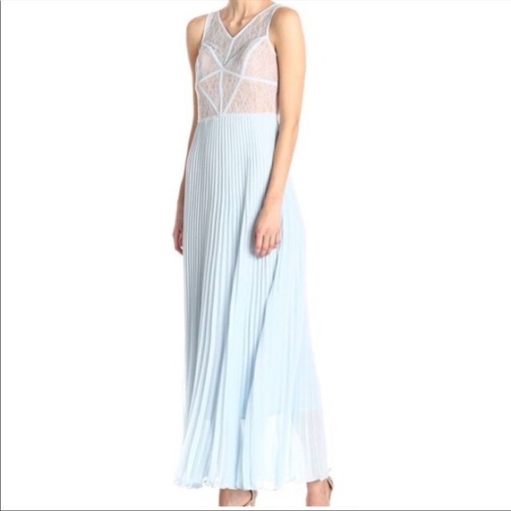 BCBG MAXAZRIA Rosalia Lace Gown light blue
